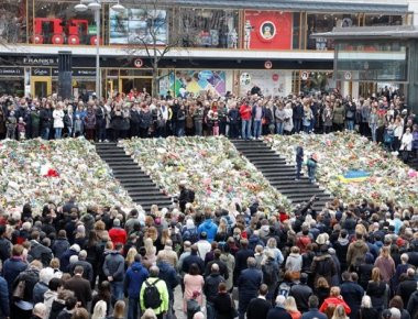 Σουηδία: Ενός λεπτού σιγή για τα θύματα της Στοκχόλμης